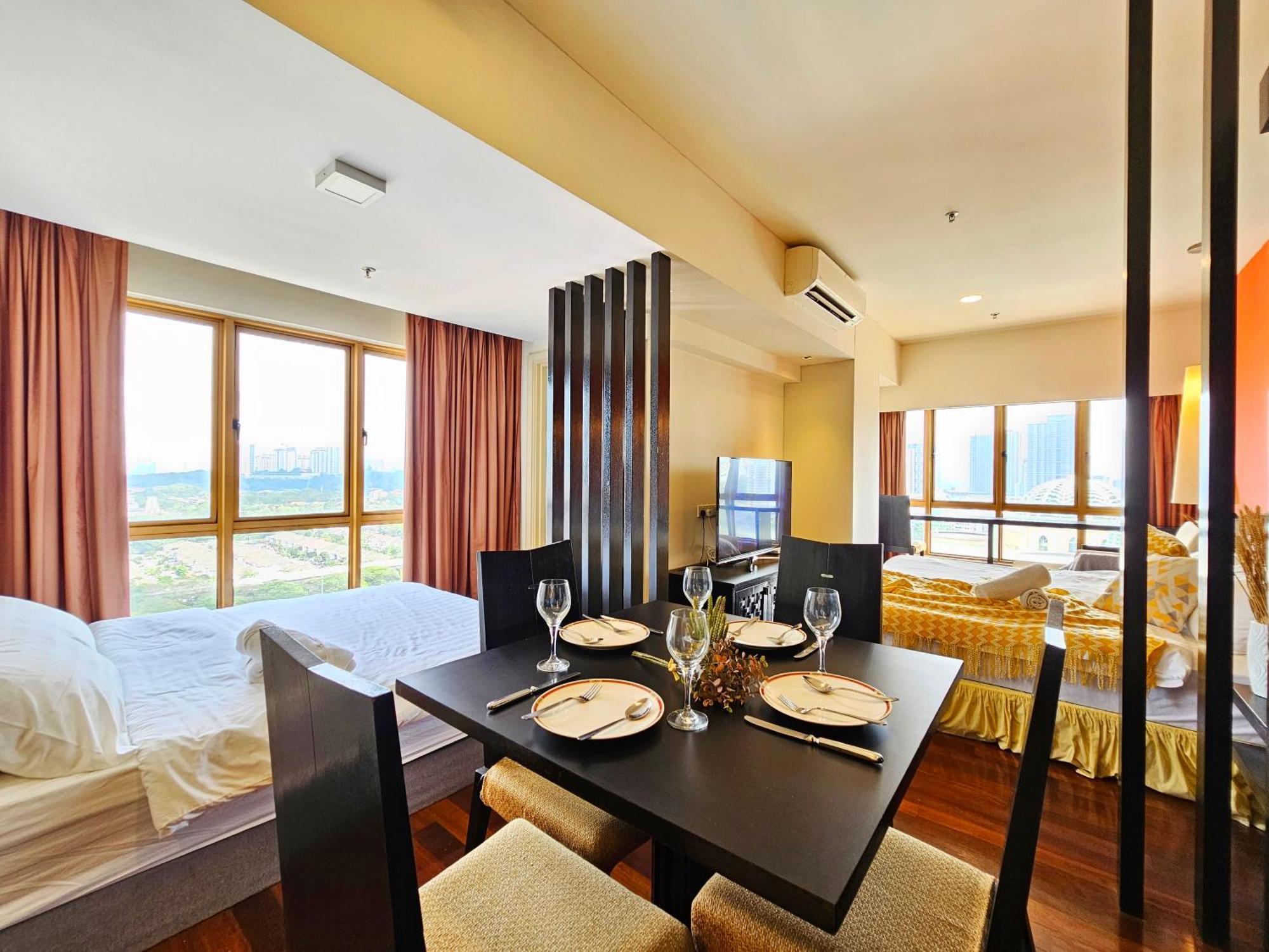 #12 New Sunway Resort Family Suite Lagoon View Petaling Jaya Buitenkant foto